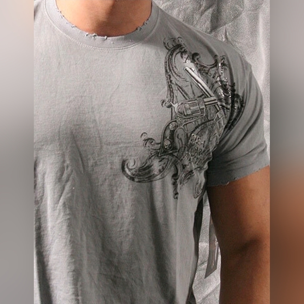 Affliction T-Shirt "DEAD OR ALIVE" Large Grey NWT Pistols - Picture 2 of 8